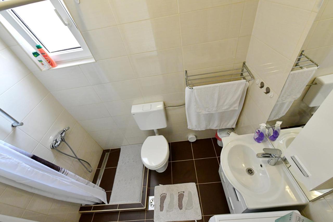 Apartman Dorijan Rakovica Exterior foto